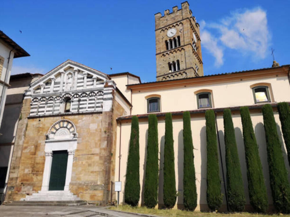 Il Campanaccio e la chiesa di San Jacopo, Altopascio